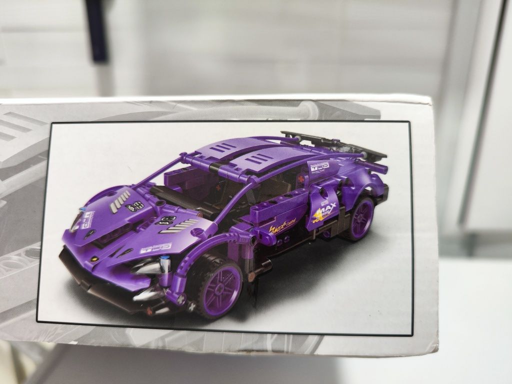 Крутой конструктор Lamborghini Purple. Новенький. На 369 деталей.