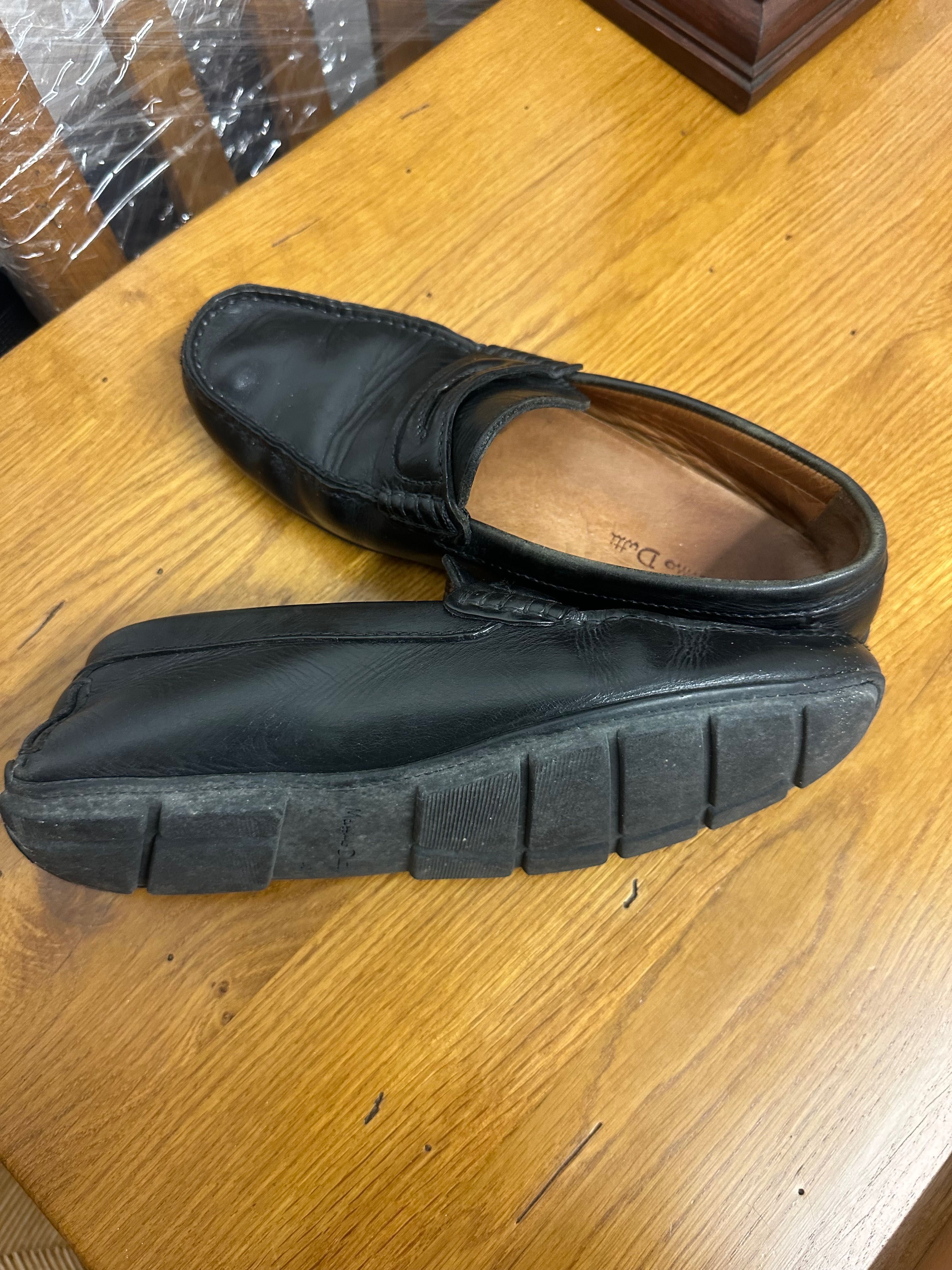 Sapatos pretos Massimo Dutti
