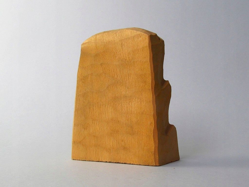 rzeźba drewniana litera r literka