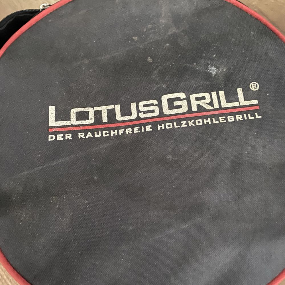 Lotus Grill czerwień