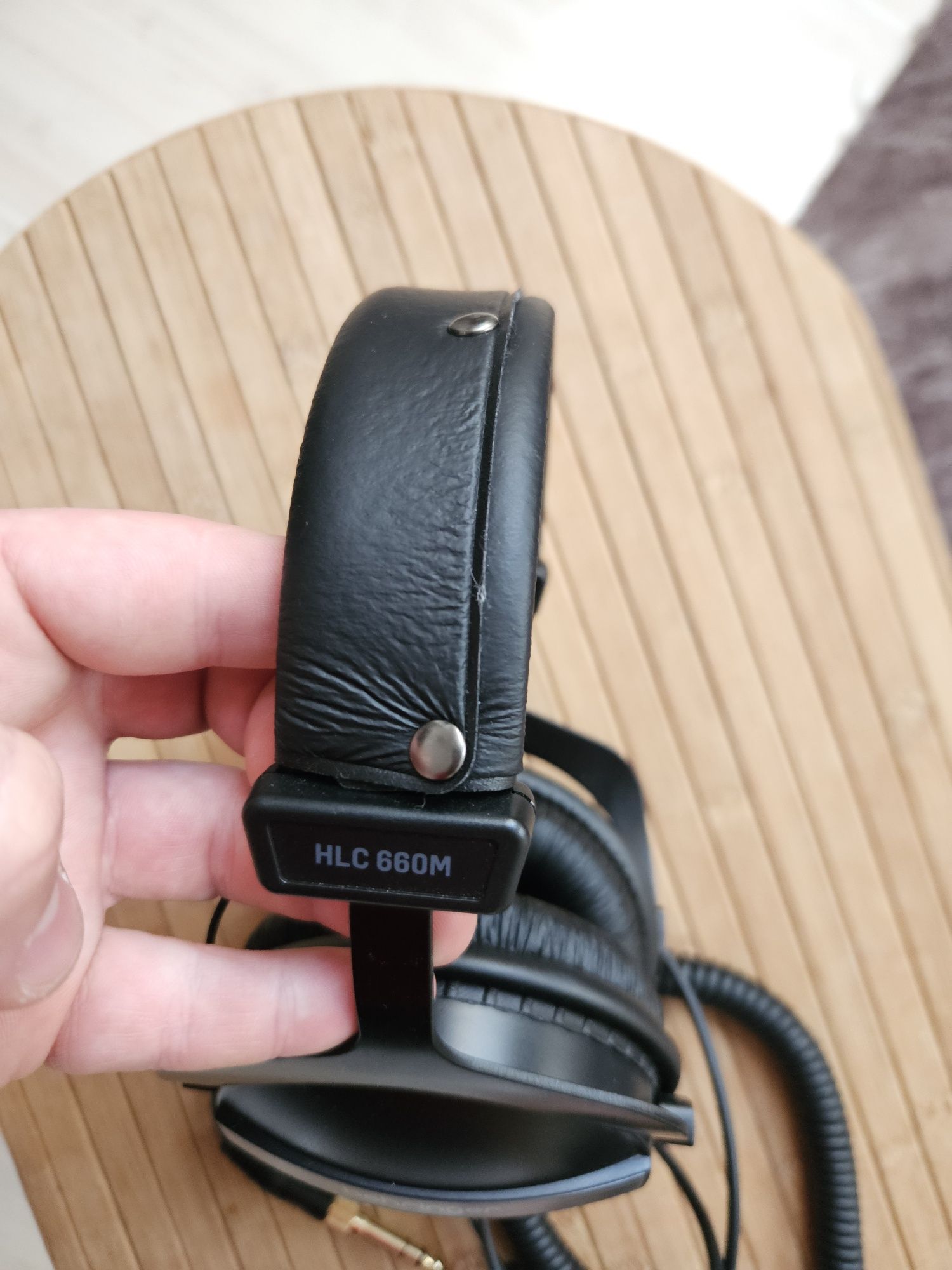 BEHRINGER HLC 660M (150 Ом) Навушники з мікрофоном