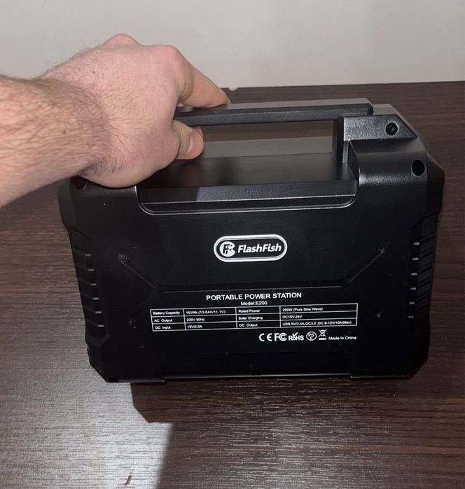 Пртативна зарядна станція FlashFish |40800mAh