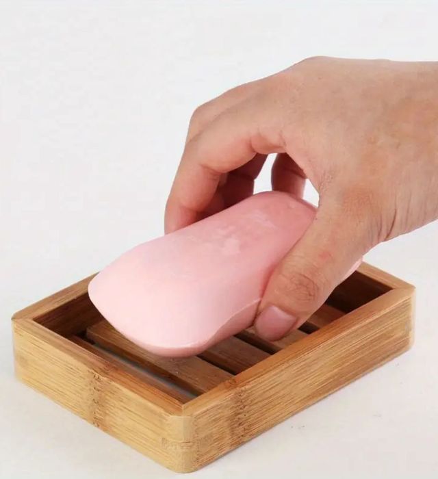 Drewniana mydelniczka – nowa, minimalistyczny design