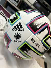 Piłka nożna Adidas Uniforia roz.5