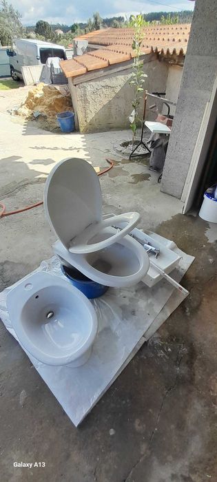 Loiça sanitaria  usada como nova