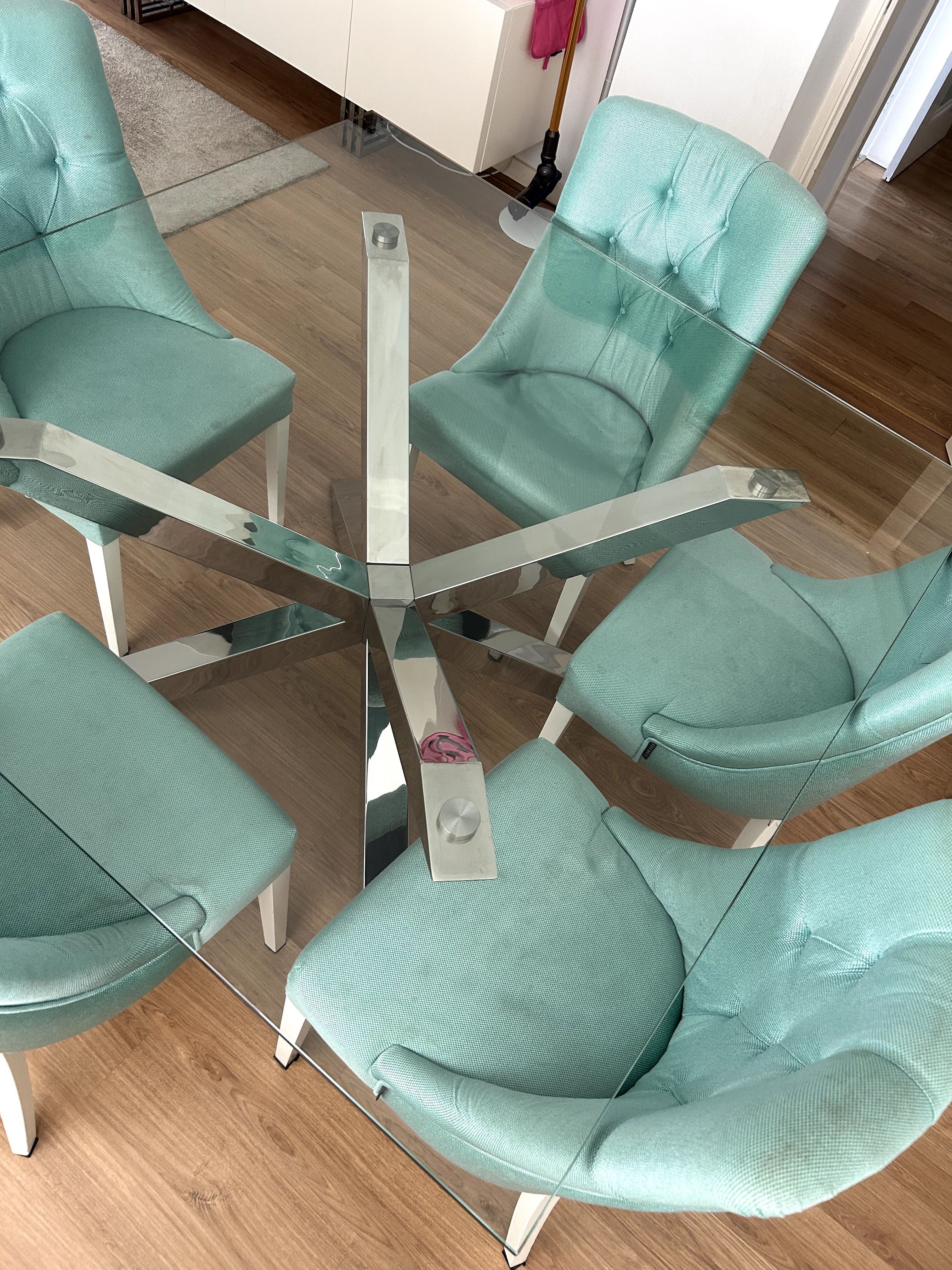 Conjunto de mesa de vidro e cadeirões Las Kasas