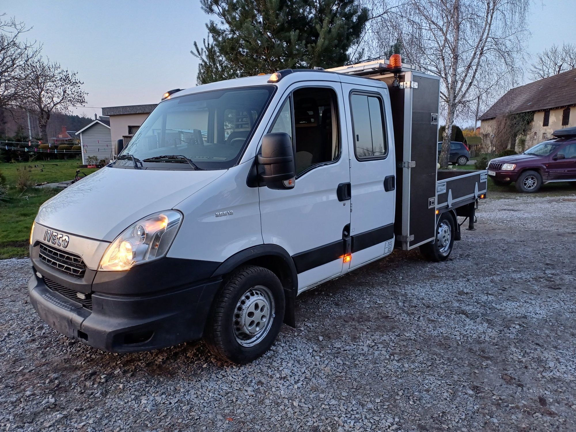 Iveco daily 105tys km przebieg. Hds 4.2m