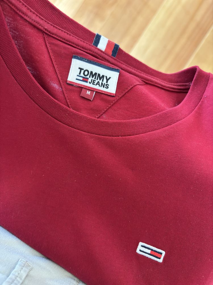 T-shirt Tommy Hilfiger vermelha