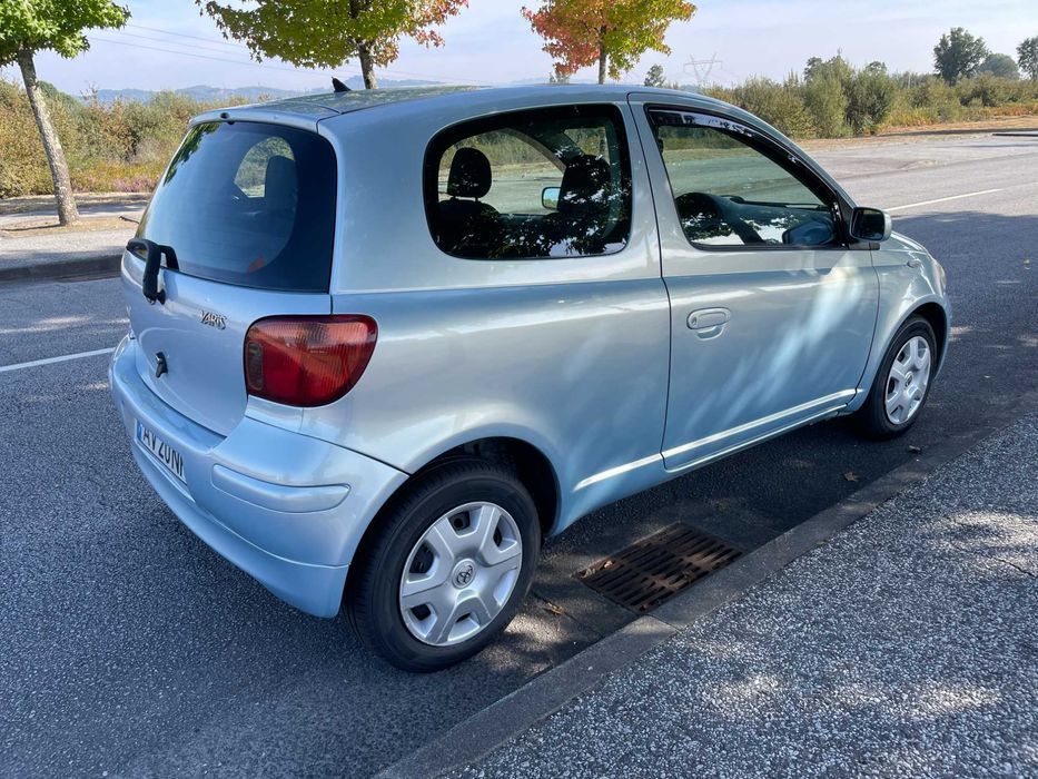 Toyota Yaris 1.3 VVTI - ABS - A/C