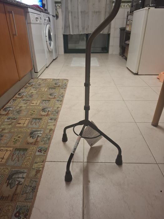 Bengala tripé nova