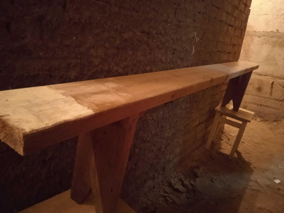 Лавка дерев'яна.