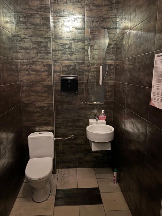 1 MIESIĄC WYNAJMU ZA 1 ZŁ ! Wynajmę lokal w centrum Lubaczowa