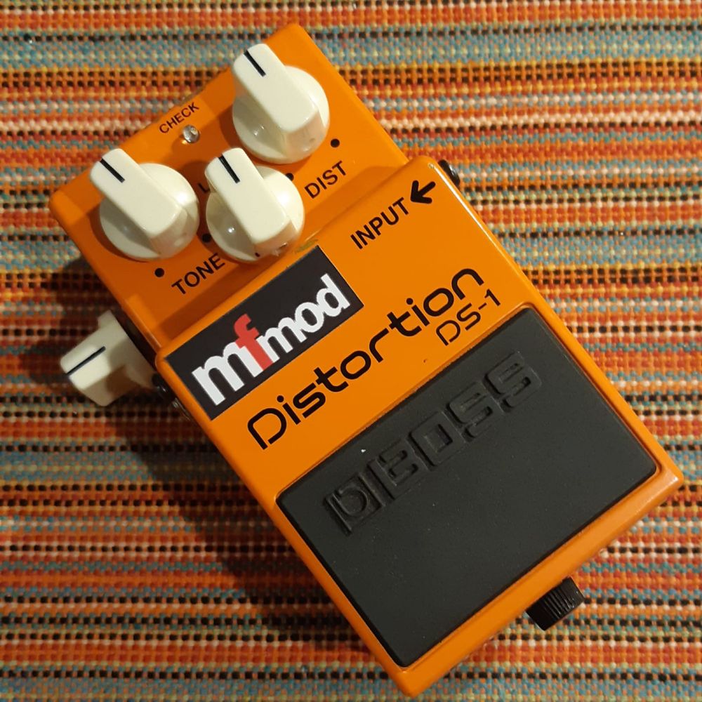 Pedal Boss Ds-1 (mfMod)