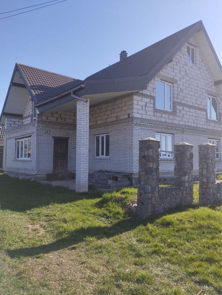 Продам будинок 200м2 смт.Лисянка Черкаської обл.