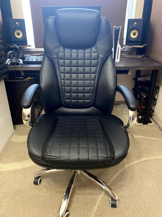 Офісне крісло Tehforward