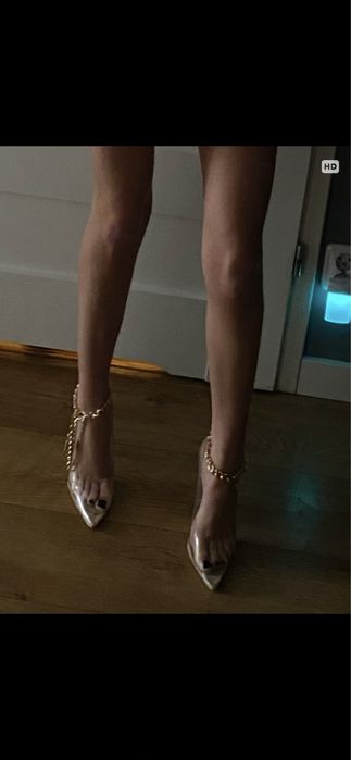 Szpilki transparentne 37