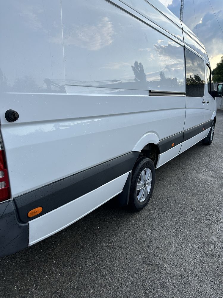 Mercedes Sprinter 319 Екстра Лонг