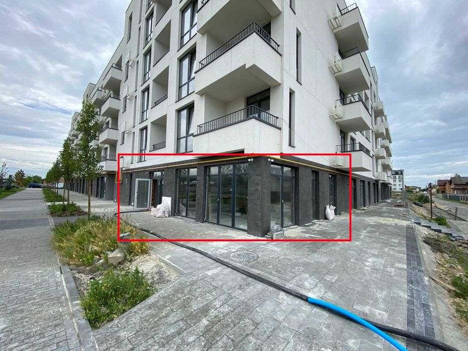 ОРЕНДА МАГАЗИНУ 106кв.м. Городок, кутове, фасадне