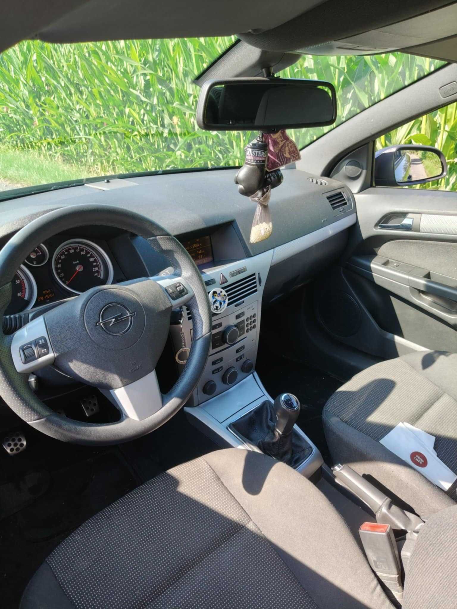 Sprzedam Opel Astra H