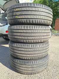 Продам літню гуму 235/65R17 "MICHELIN"