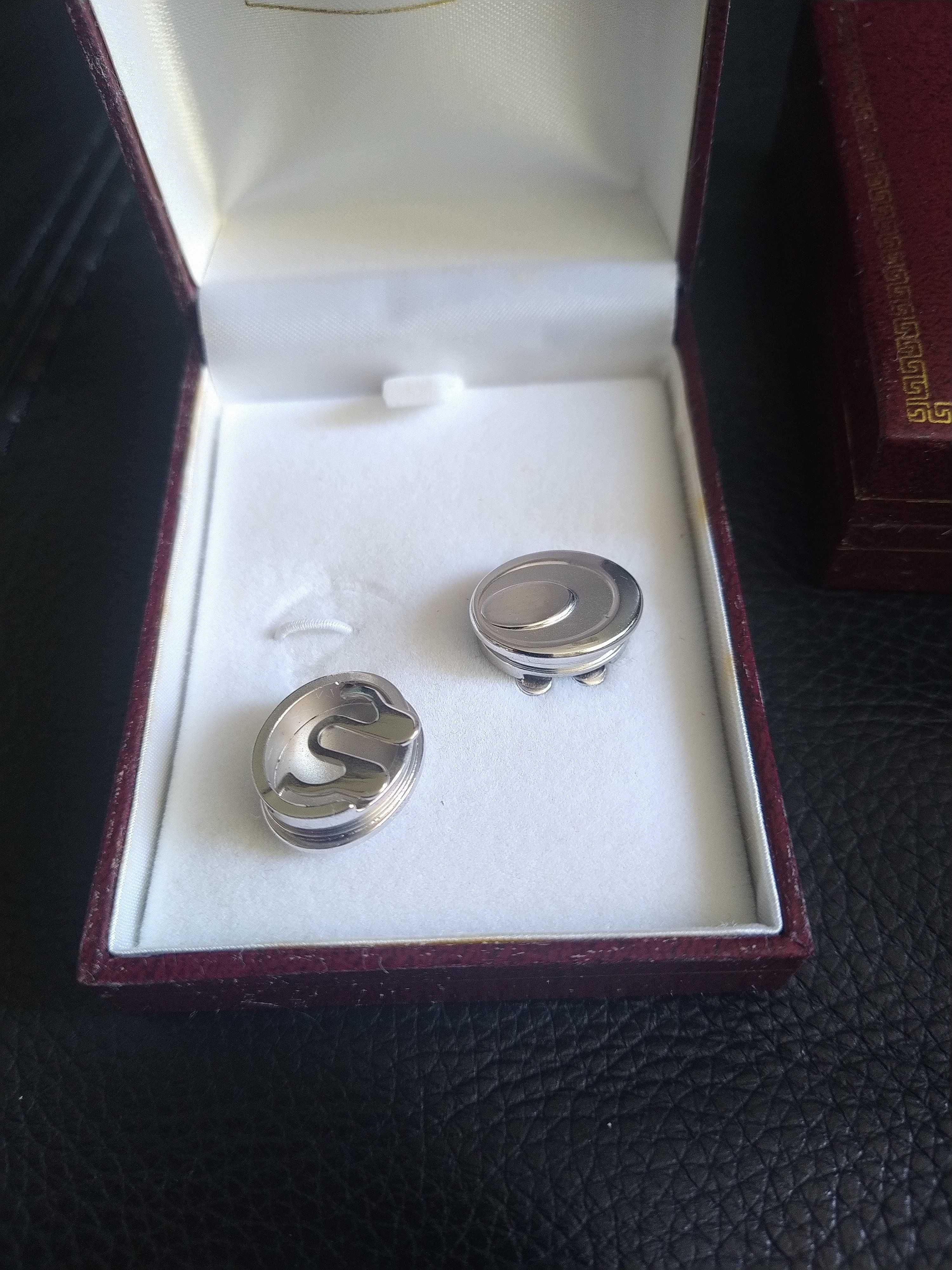 Conjunto alfinete de gravata e botoes punho Emidio Tucci. Novos.
