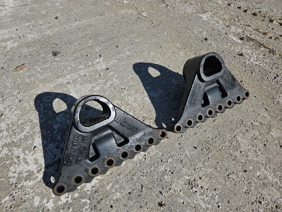 SCANIA łapy siodła Jost 190 * 1517587 ; 1517588