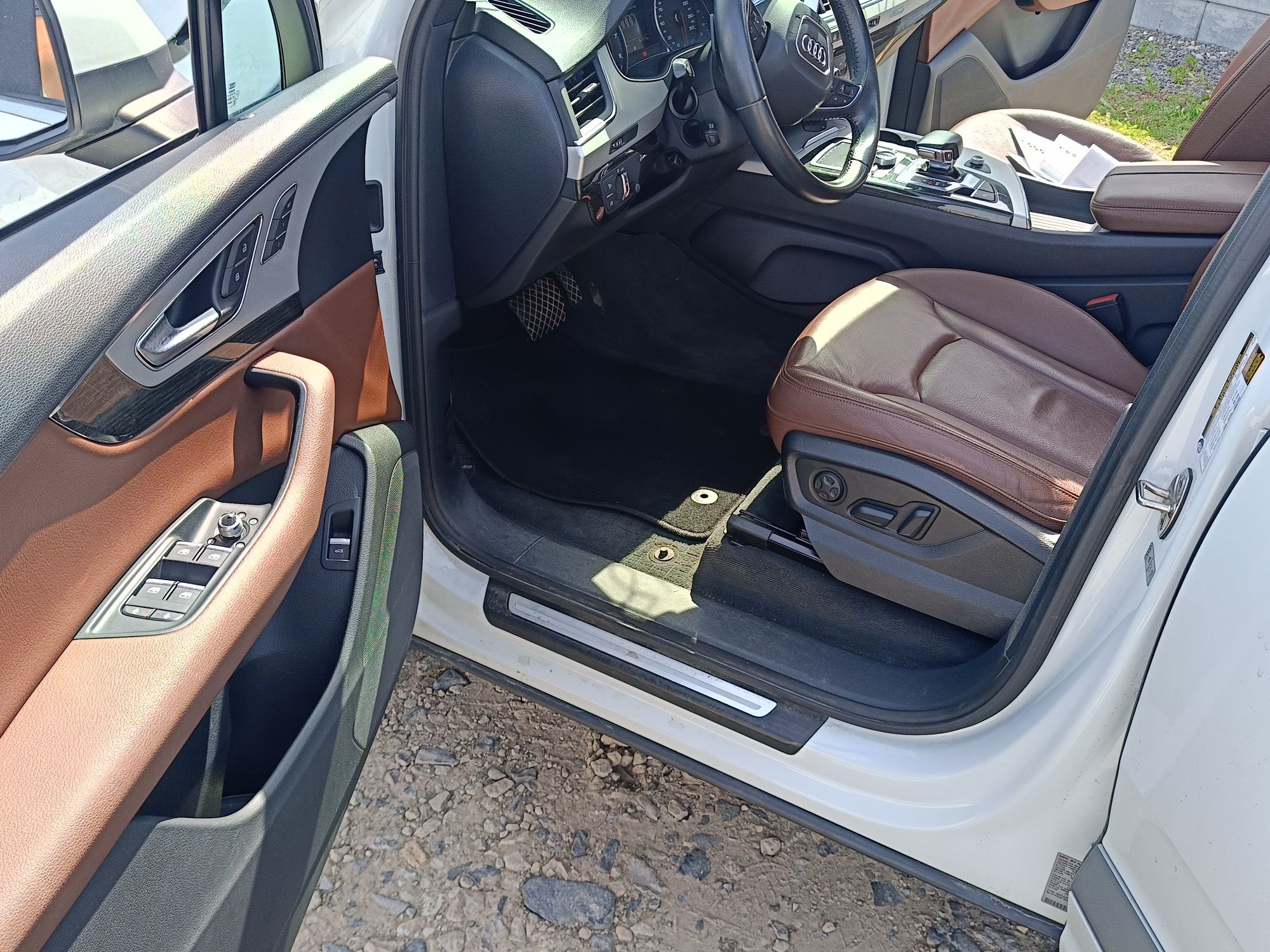 Audi Q7 3.0 333km TFSi pali jeździ