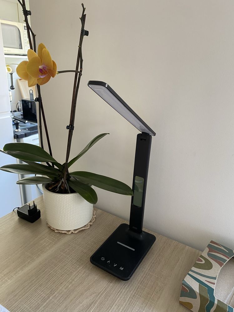 Candeeiro de mesa led