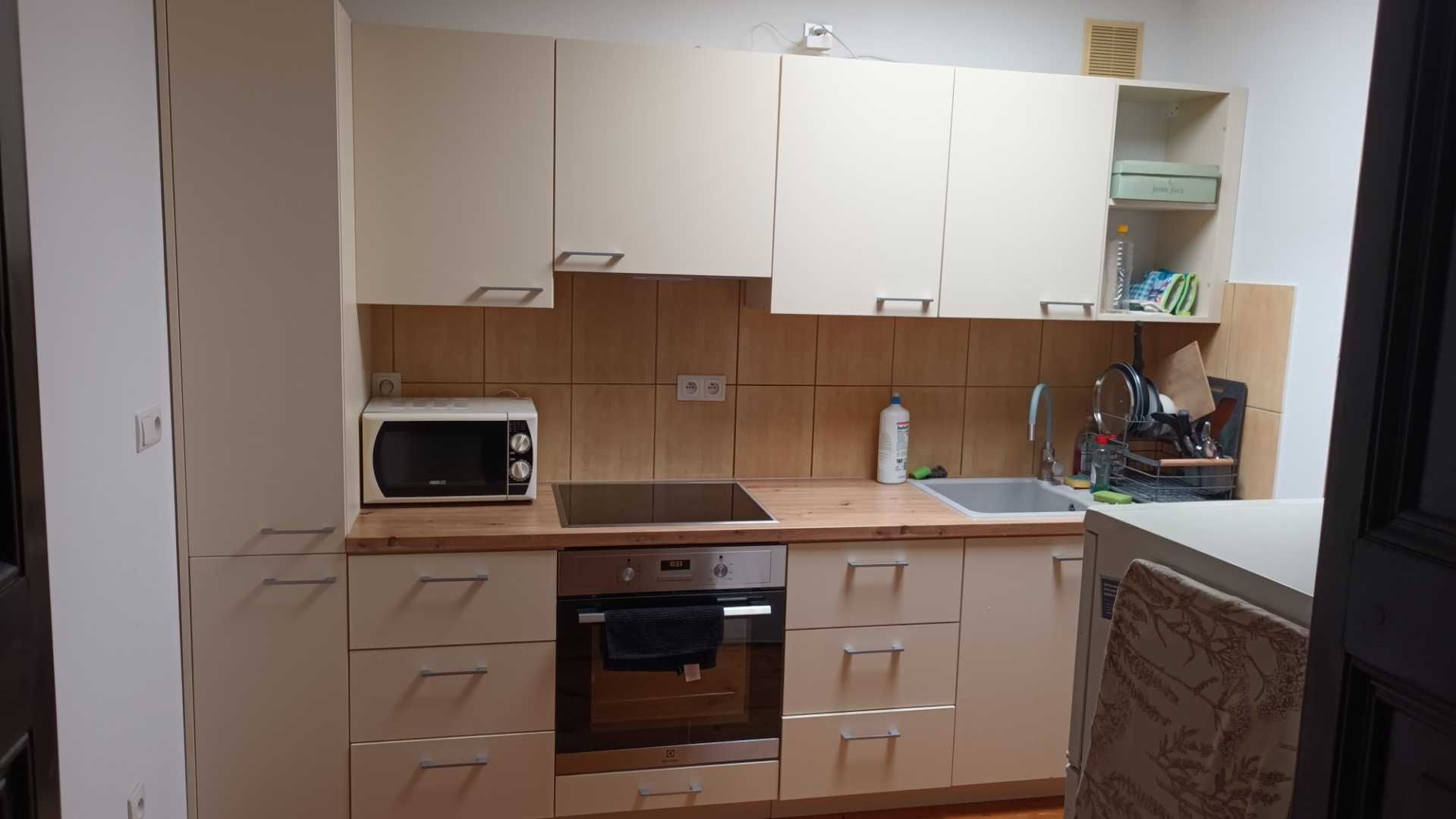 Single room/Pokój 1-os/max 3 osoby w mieszkaniu/Parking/Centrum