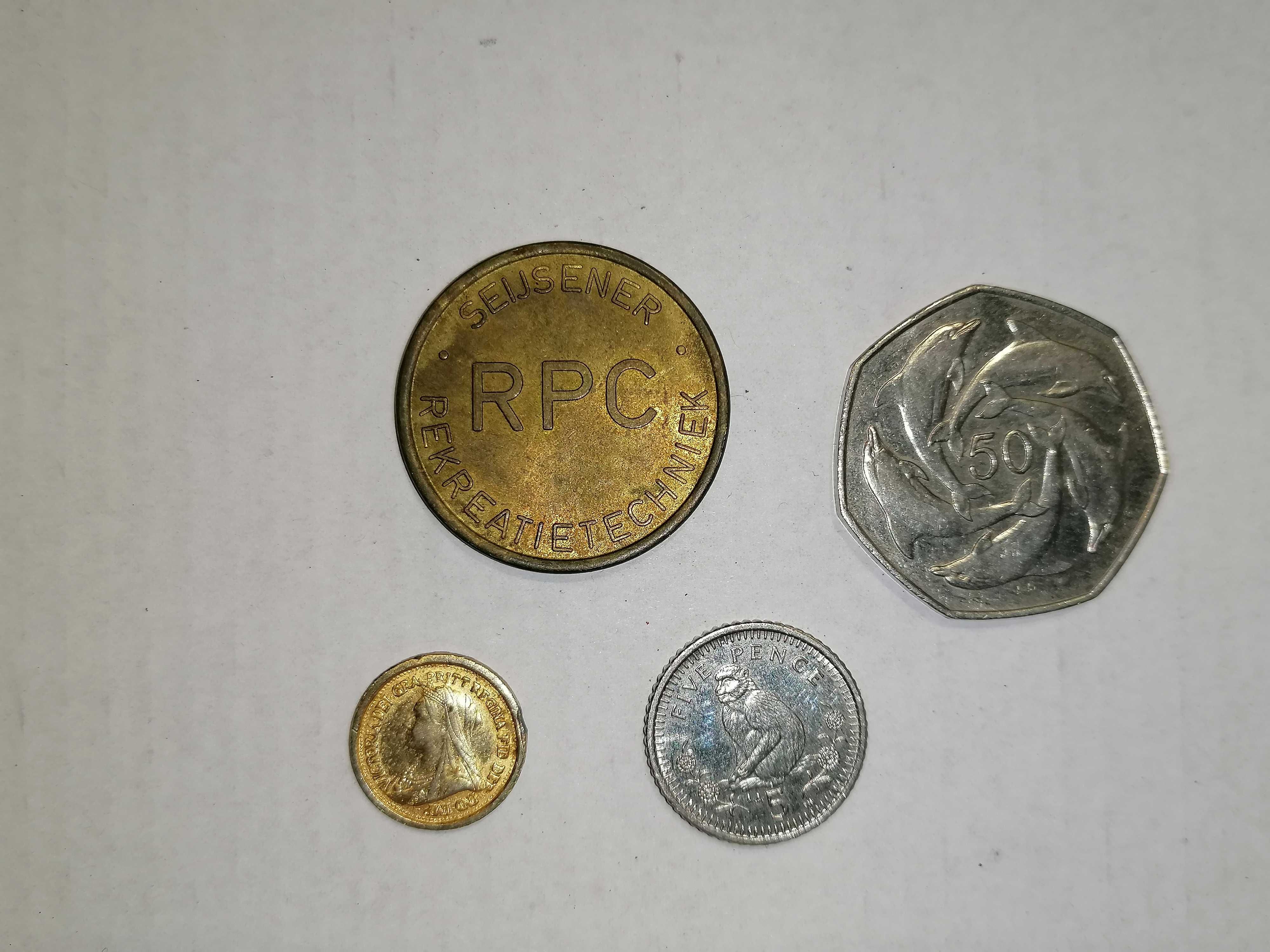 Moedas antigas portuguesas e estrangeiras