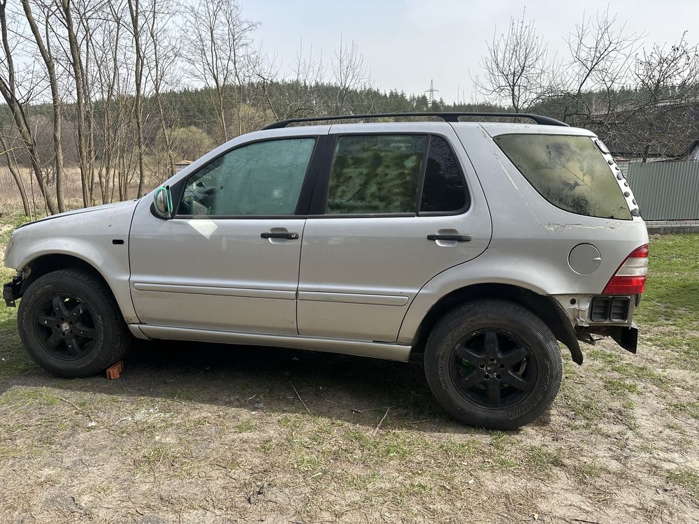 Mercedes-Benz ML320 бензин 3.2