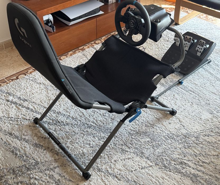 Logitech G923 + Playseat challenge X