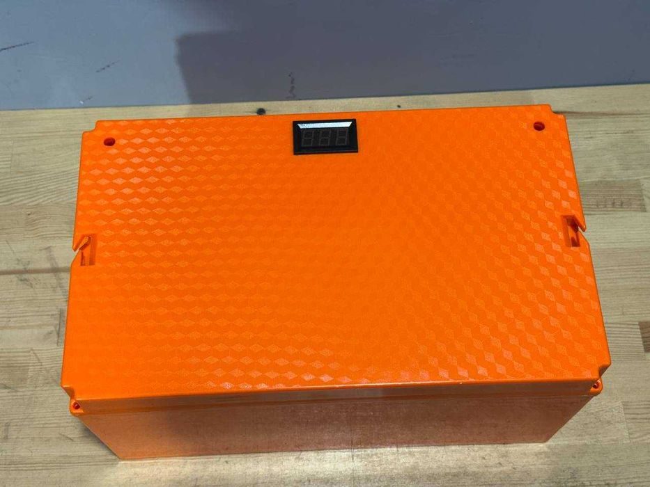 Корпус для акумуляторної батареї