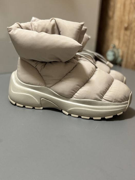 Зимові чоботи дутики H&M