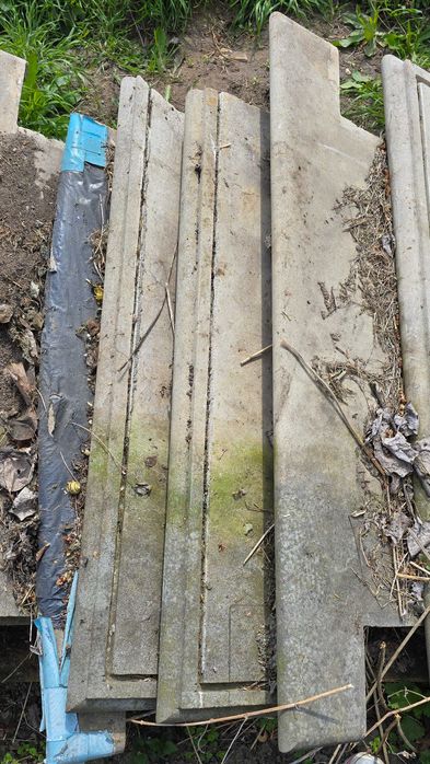 Parapety z piaskowca z rozbiórki
