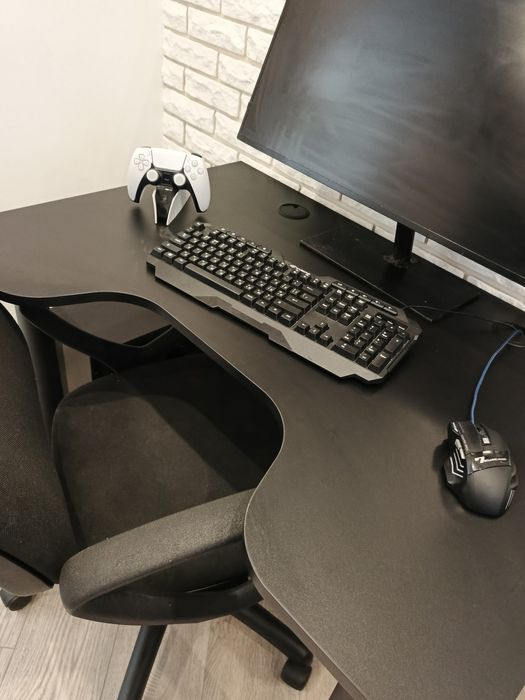 Стіл комп'ютерний, стіл ігровий, геймерський стіл