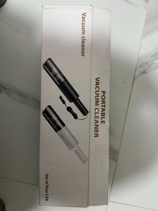 Ручной пылесос портативный автомобильный майже новий