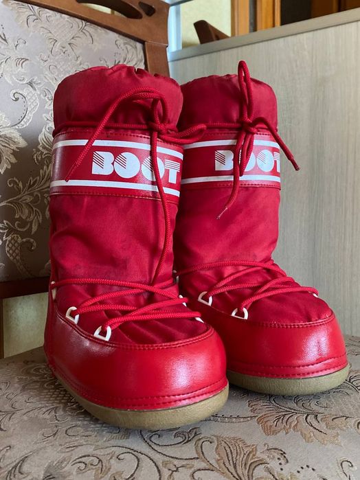moon boots червоні