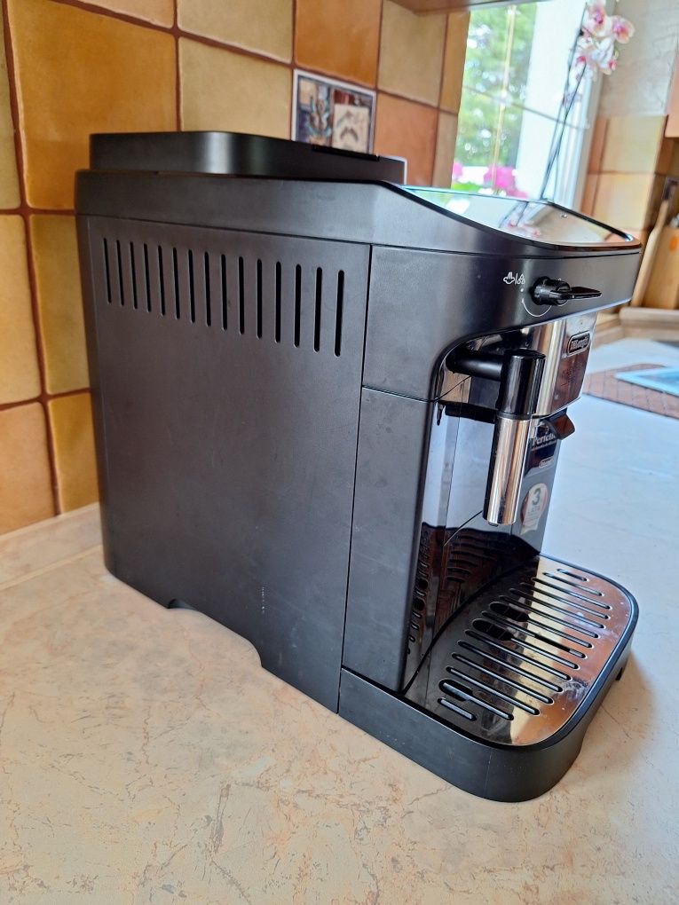Ekspres De'Longhi Magnifica Evo