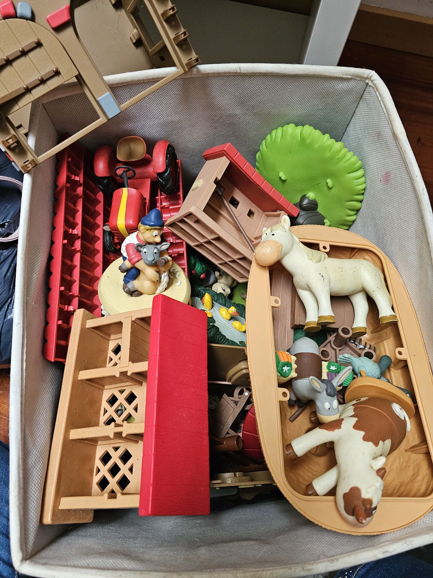 Coleção de livros "Os animais da quinta" + figuras