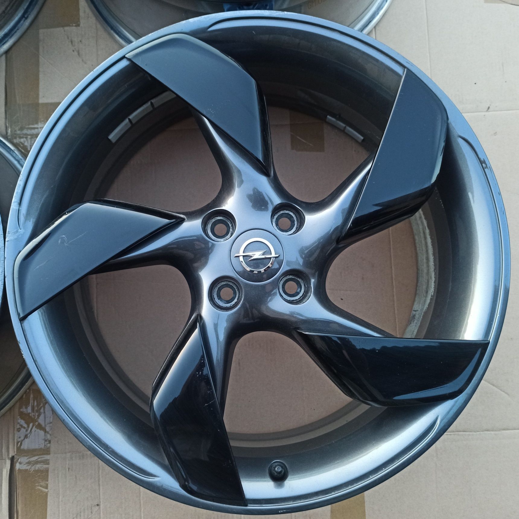 Felgi Oryginał Opel OPC Adam Corsa Meriva Carl Viva 7,5Jx18 ET47 4x100