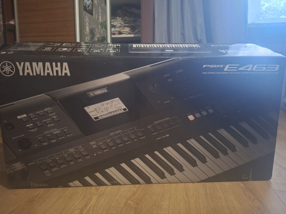 Професійний синтезатор Yamaha PSR-E463