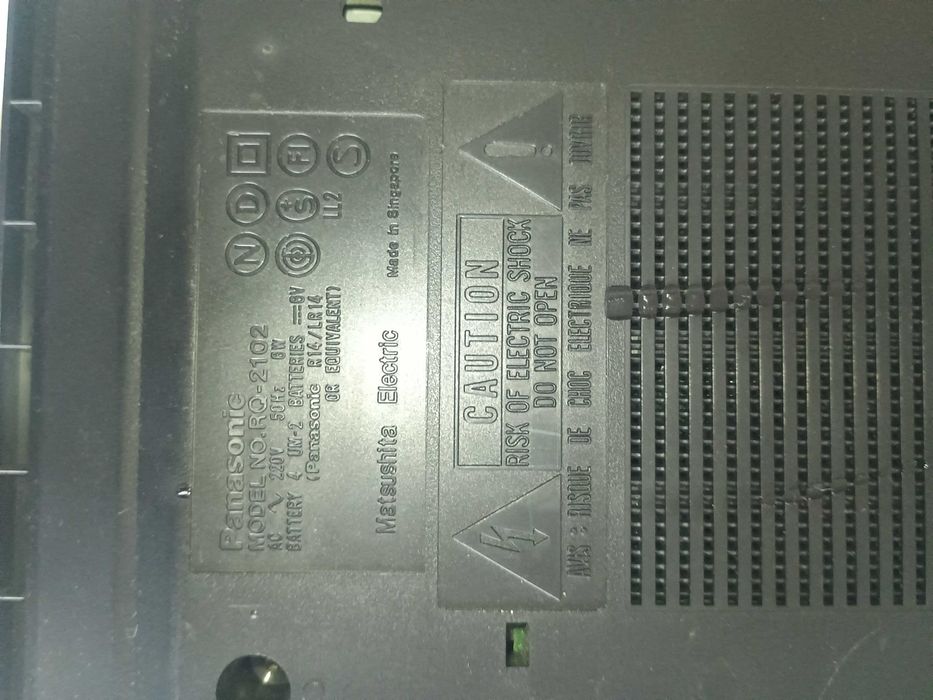 Magnetofon kasetowy Panasonic model RQ-2102