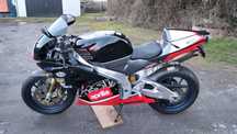 Aprila RSV 1000 Mille R model 2000
