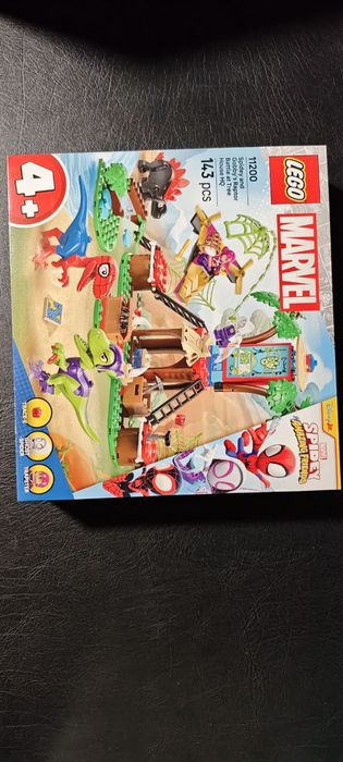 Lego - Marvel - 11200 - Spidey and Gobby's Raptor Battle at Tree House