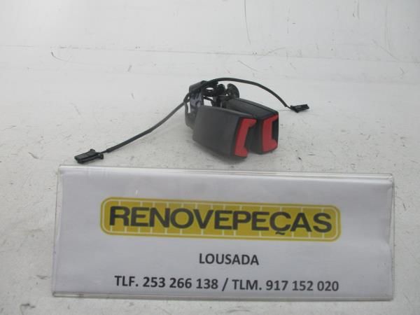 Encaixe de cinto trás esquerdo AUDI A1 (8X1, 8XK)