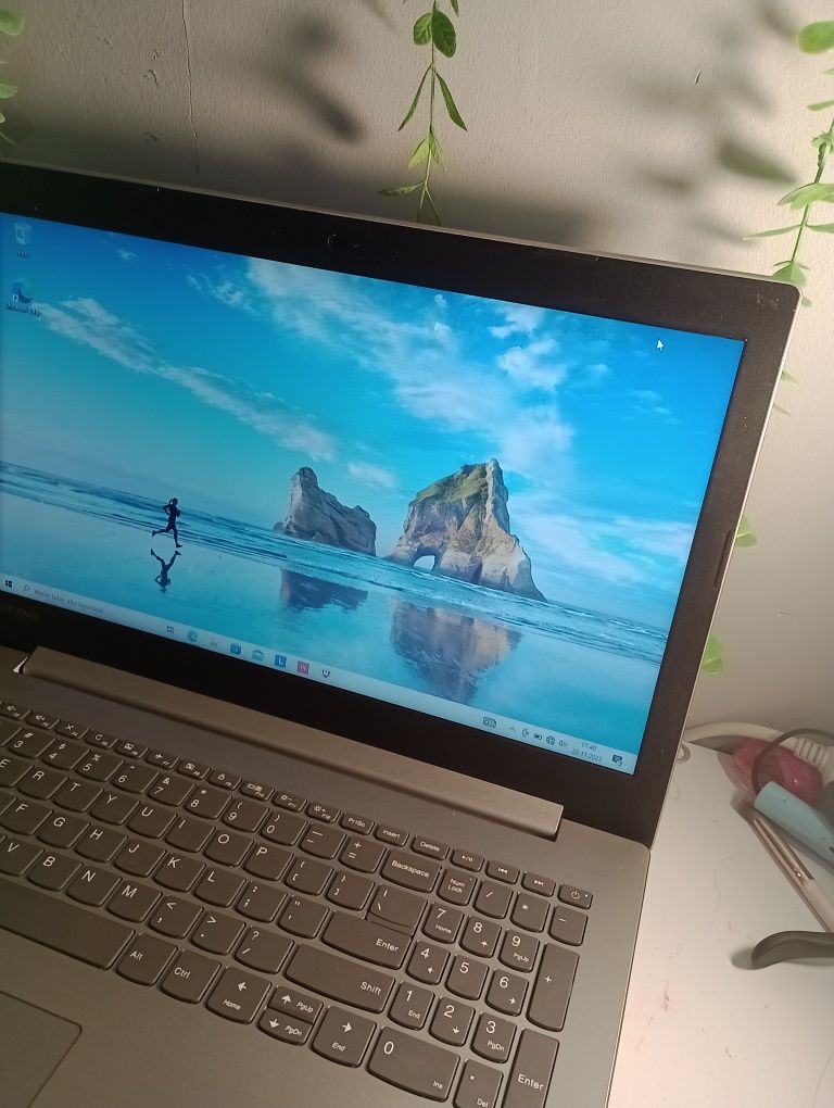 Laptop Lenovo w bdb stanie