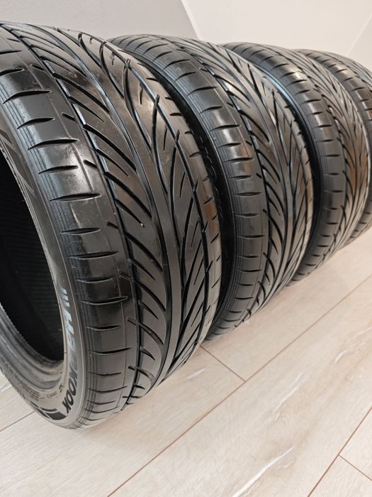 Комплект Літніх Шин.