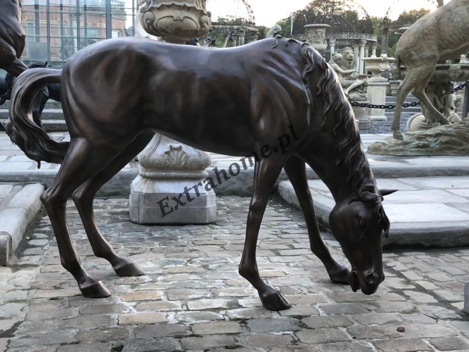 Koń Klacz z brązu długość 250cm
