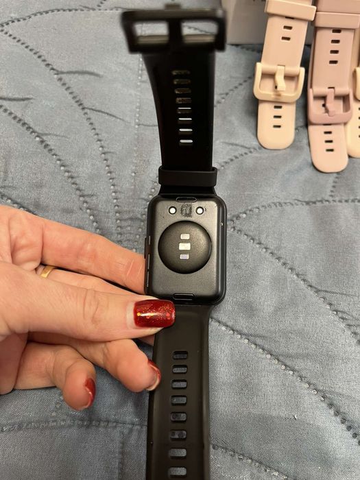 Смарт часи Huawei WATCH FIT 2